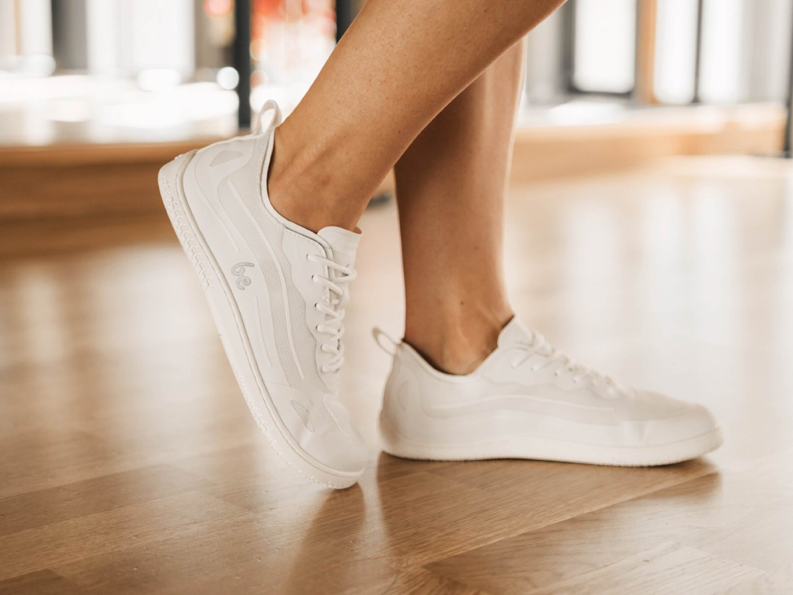 Sustainable Minimalist Shoes in Dubai